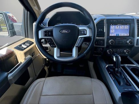 Used 2017 Ford F150 Lariat w/ Equipment Group 502A Luxury image 12