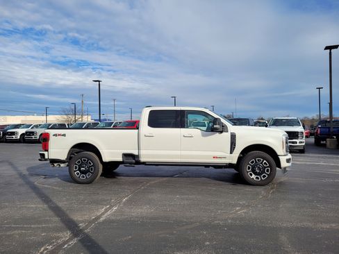 Used 2026 Ford F350 Platinum image 2