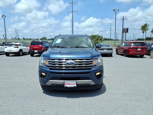 Used 2019 Ford Expedition XLT w/ Equipment Group 202A RWD image 3