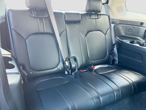Used 2025 Honda Pilot Elite image 29