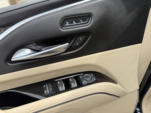 Used 2021 Cadillac Escalade Premium Luxury image 15