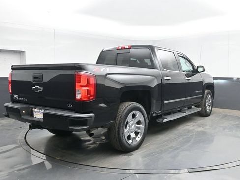 Used 2018 Chevrolet Silverado 1500 LTZ Z71 w/ LTZ Plus Package AWD/4WD image 14