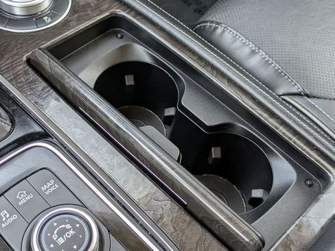 Used 2024 INFINITI QX80 Luxe image 19