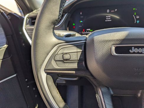 Used 2024 Jeep Grand Cherokee Limited 4xe image 18