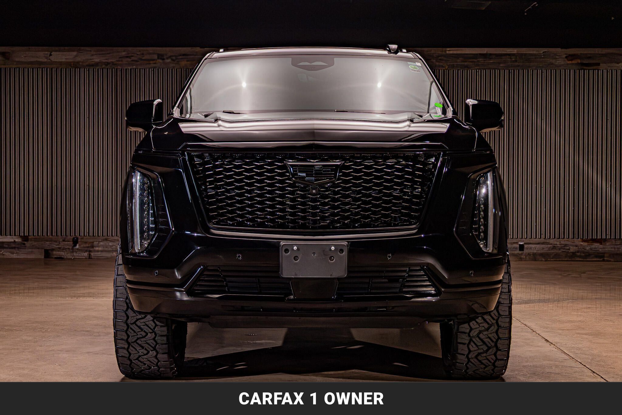 Used 2025 Cadillac Escalade Sport AWD/4WD image 4