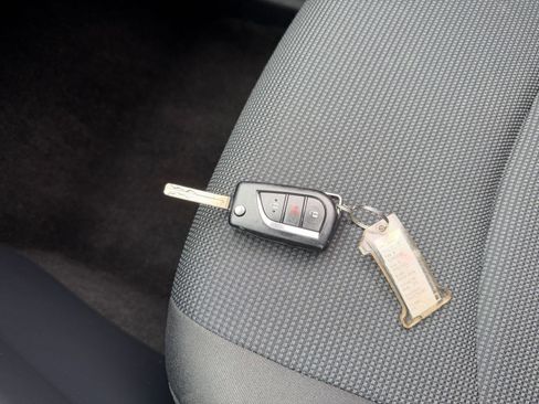 Used 2025 Toyota RAV4 LE image 22