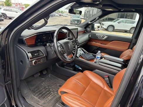 Used 2019 Lincoln Navigator Reserve w/ Cargo Package AWD/4WD image 9