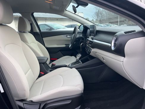 Certified 2023 Kia Forte LXS image 23