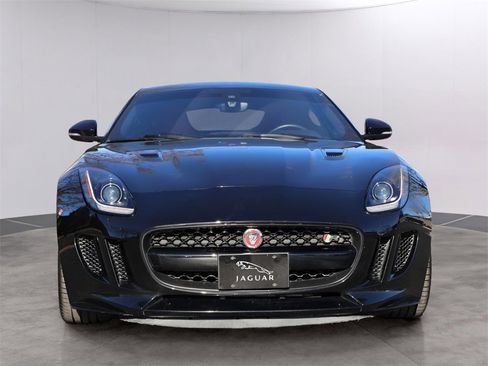 Used 2017 Jaguar F-TYPE R image 2