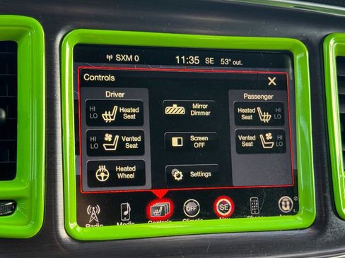 Used 2015 Dodge Challenger R/T Plus image 41