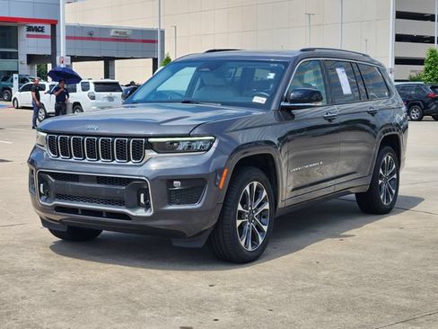 Used 2021 Jeep Grand Cherokee L Overland RWD image 3