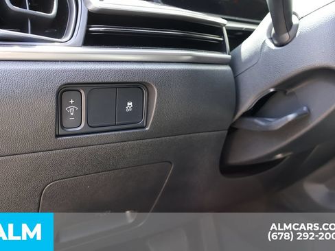 Used 2025 Kia Sorento S w/ Panoramic Sunroof Package FWD image 15