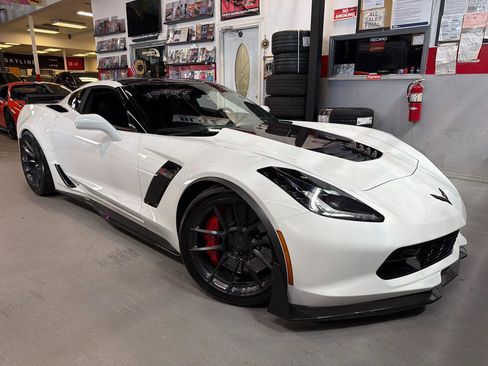 Used 2017 Chevrolet Corvette Z06 image 1