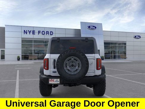 New 2025 Ford Bronco Badlands image 6