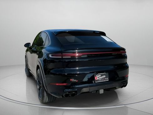 Used 2024 Porsche Cayenne S AWD/4WD image 23