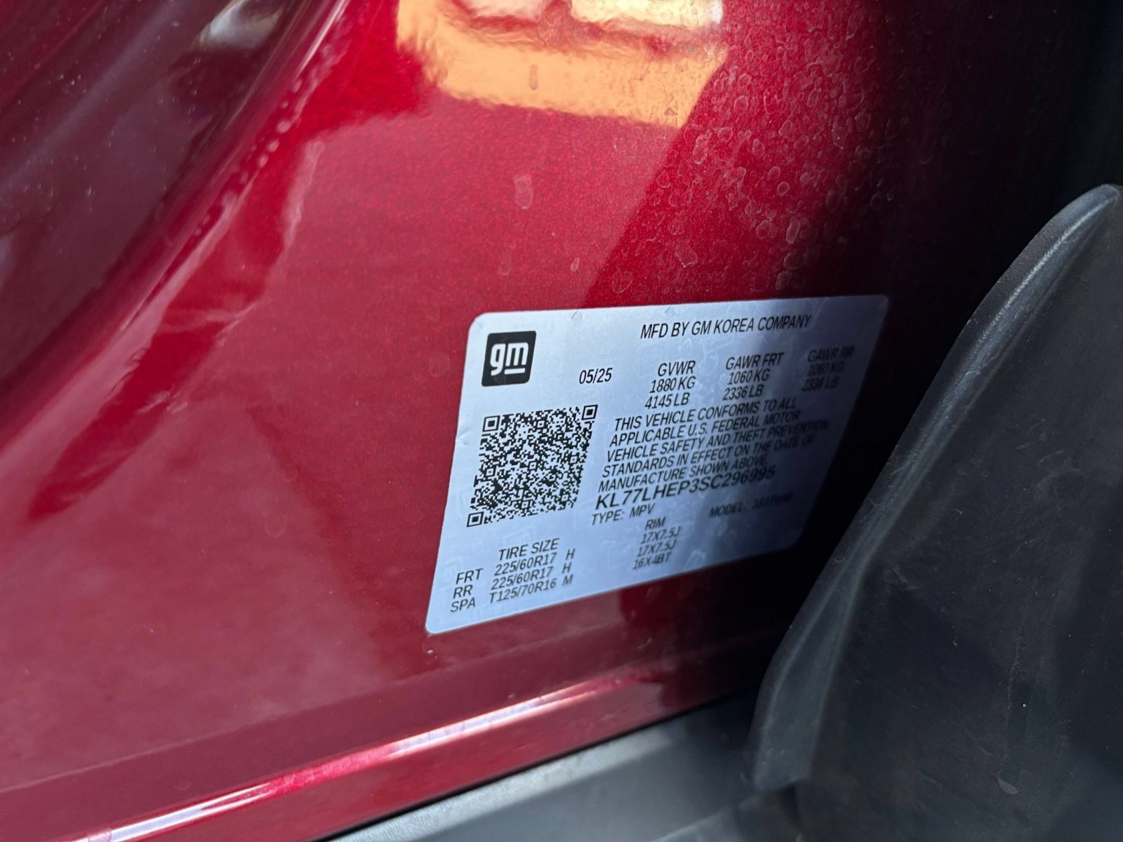Used 2025 Chevrolet Trax LT FWD image 28