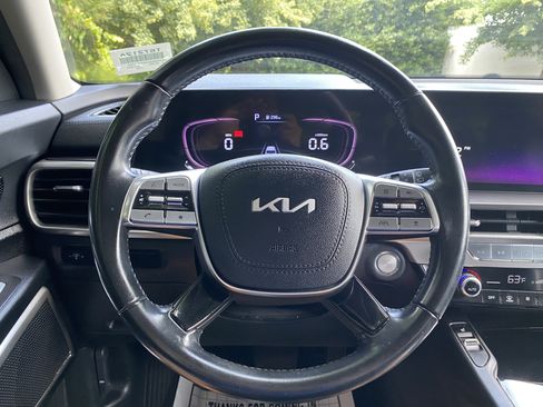 Used 2023 Kia Telluride S AWD/4WD image 18