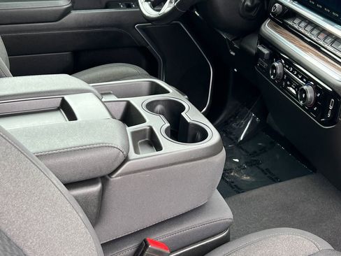 Used 2022 Chevrolet Silverado 1500 RST image 14