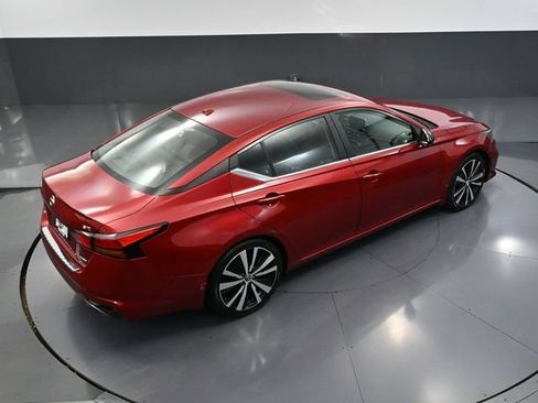Used 2019 Nissan Altima 2.0 SR FWD image 54