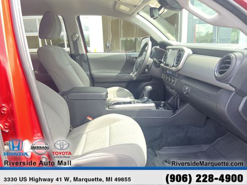 Used 2023 Toyota Tacoma SR5 w/ Technology Package image 26