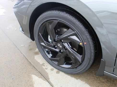 New 2026 Hyundai Elantra SEL Sport image 3