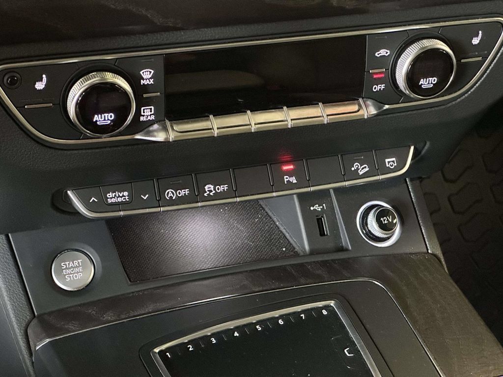 Used 2018 Audi Q5 2.0T Premium Plus AWD/4WD image 33