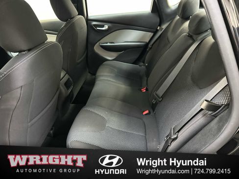 Used 2015 Dodge Dart SXT image 13