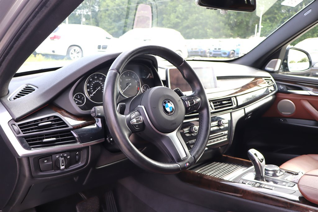 Used 2016 BMW X5 xDrive50i AWD/4WD image 16