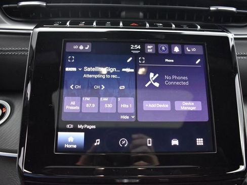 Used 2025 Jeep Grand Cherokee L Altitude image 27