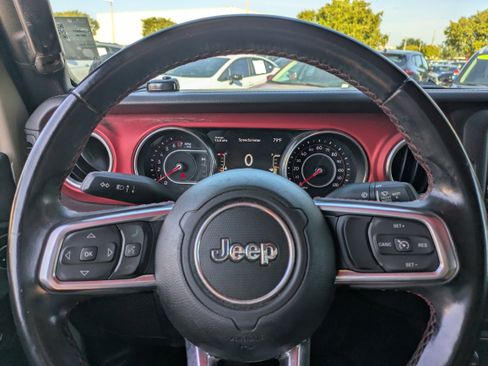 Used 2020 Jeep Gladiator Rubicon image 25