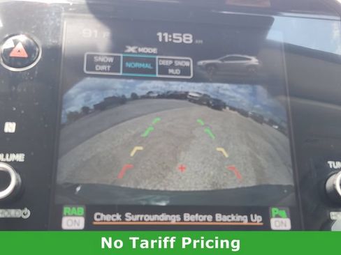 Used 2024 Subaru Crosstrek 2.5i Limited AWD/4WD image 17