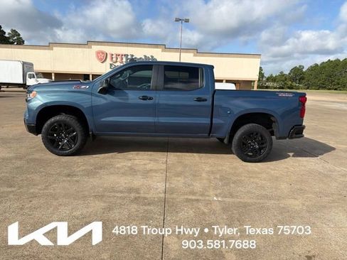 Used 2024 Chevrolet Silverado 1500 LT Trail Boss w/ Protection Package AWD/4WD image 7