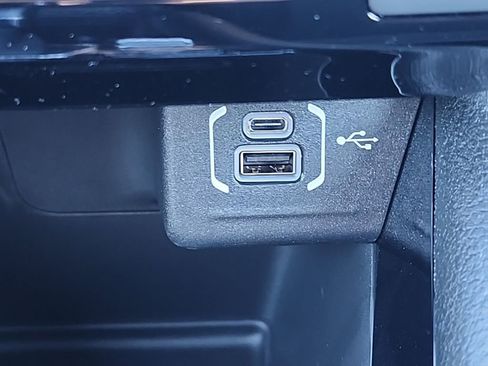 New 2026 Jeep Compass Latitude image 7