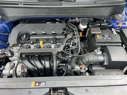 Certified 2023 Hyundai Venue Limited FWD image 21