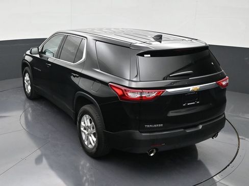 Used 2021 Chevrolet Traverse LS FWD image 14