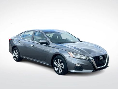 Used 2020 Nissan Altima 2.5 S FWD image 2