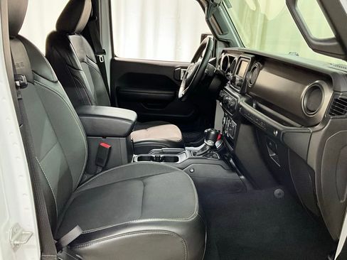 Used 2020 Jeep Wrangler Unlimited Sport image 26