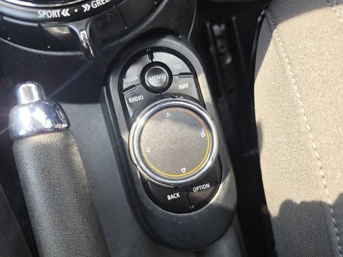 Used 2015 MINI Cooper S FWD image 41