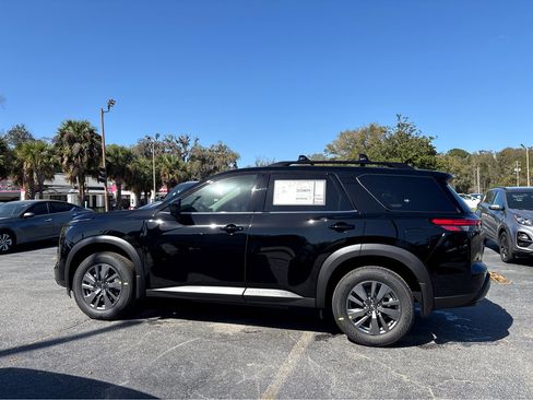 New 2026 Nissan Pathfinder SV image 31