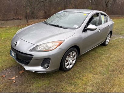 Used 2013 MAZDA MAZDA3 i SV