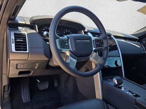 Used 2026 Land Rover Discovery S AWD/4WD image 10
