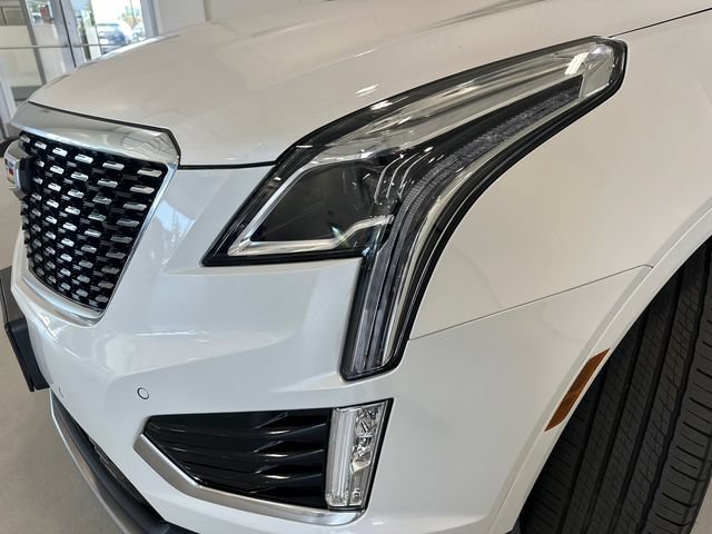Certified 2025 Cadillac XT5 Premium Luxury AWD/4WD image 6