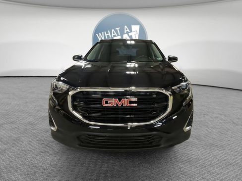 Used 2020 GMC Terrain SLE w/ LPO, Floor Liner Package AWD/4WD image 9
