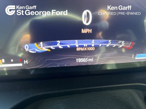 Used 2023 Jeep Grand Cherokee L Overland image 1