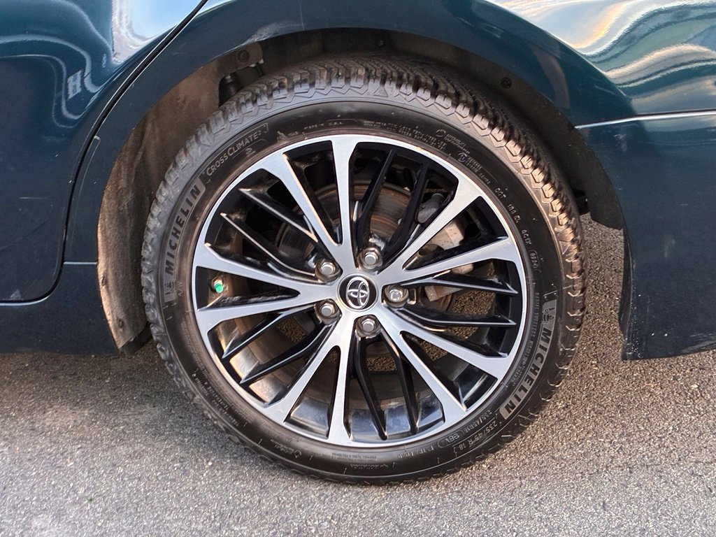 Used 2019 Toyota Camry SE FWD image 46