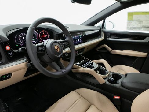 New 2026 Porsche Cayenne E-Hybrid image 4