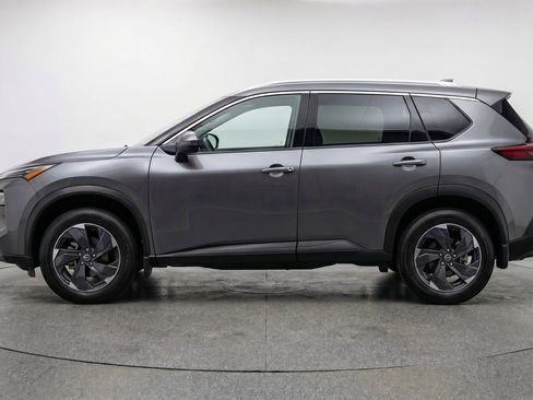 Used 2025 Nissan Rogue SV FWD image 5