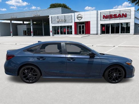 Used 2025 Honda Civic Sport image 11