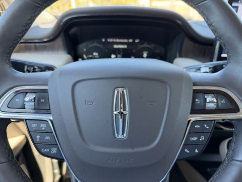 Used 2023 Lincoln Nautilus Reserve w/ Equipment Group 202A image 28