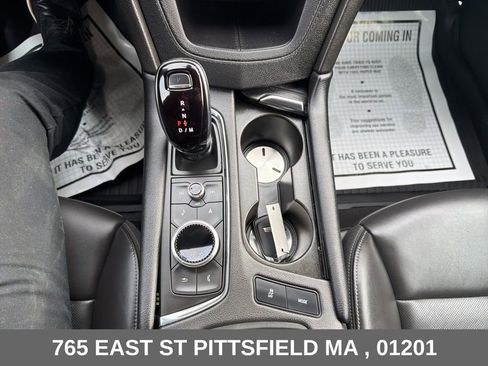 Used 2024 Cadillac XT6 Sport w/ Technology Package AWD/4WD image 29